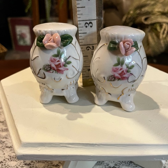 Vintage German Bone China Rose and Gold Leaf Salt and Pepper Set, Cottage Core - Picture 8 of 8
